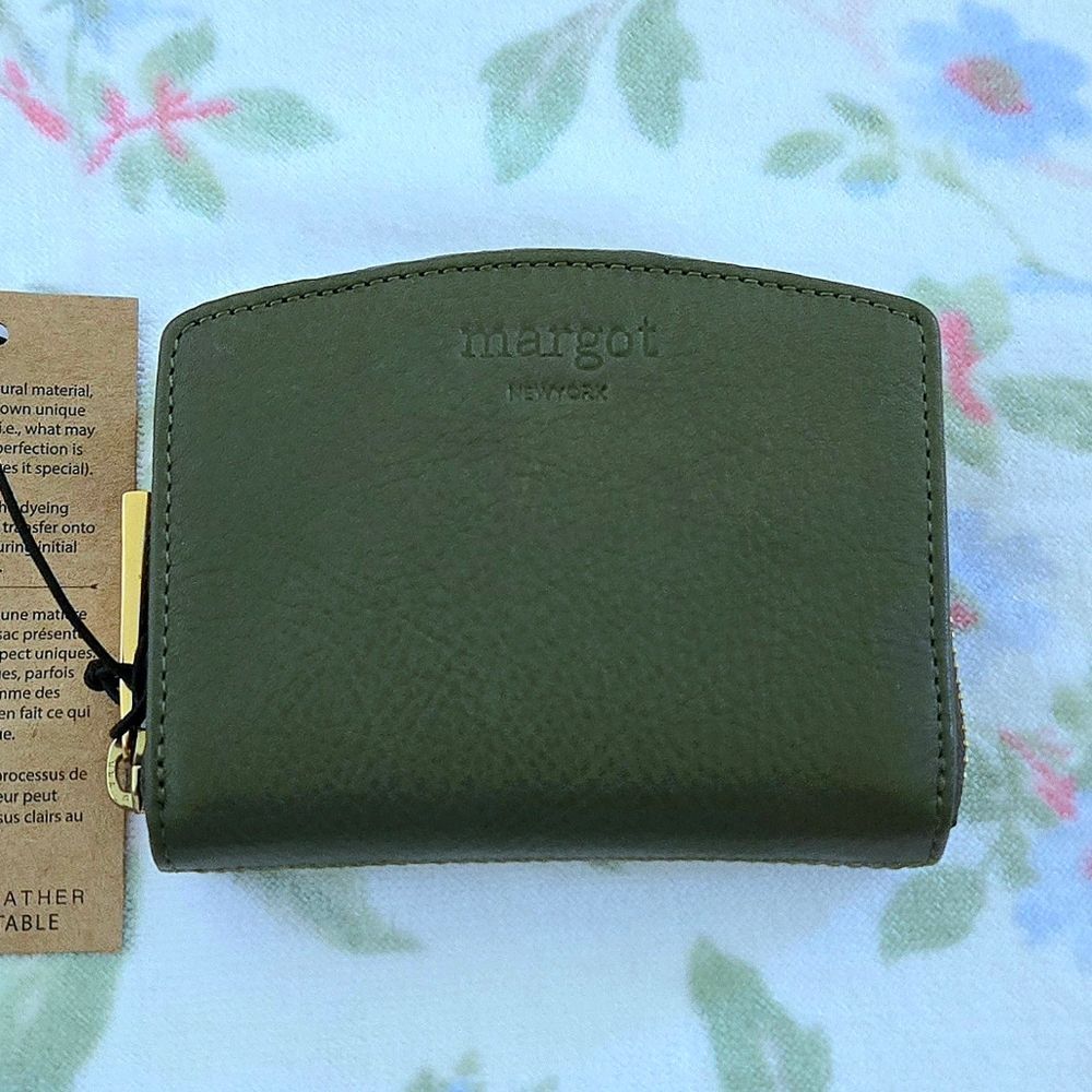 Margot New York🗽 "Gina" Compact Wallet - NWT - Picture 13 of 16
